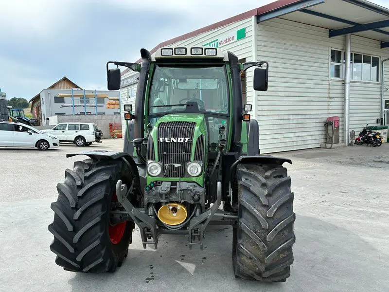 4a443872-8491-4523-8c32-ddf4e9352b98-Fendt 411 2.jpg