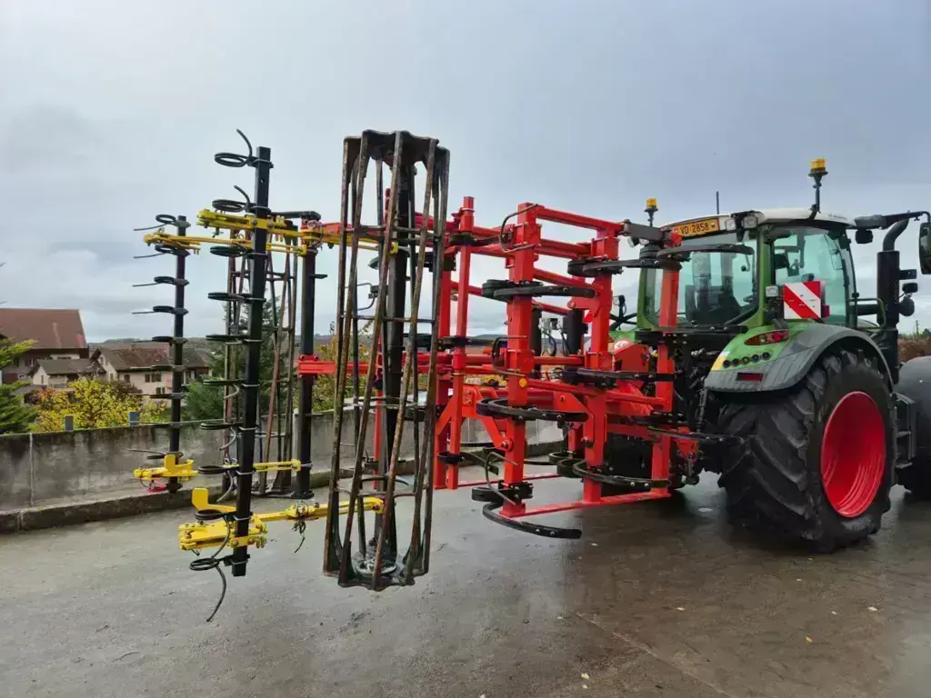 4m Grubber/Déchaumeuse 4m Gregoire Besson