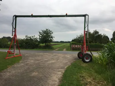 Mobile Strassenüberführung für Wasser/Gülle