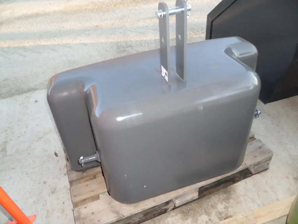 22048e09-e302-46be-9a11-d797d8572ec4-Düvelsdorf contre-poids 750 (2).jpg