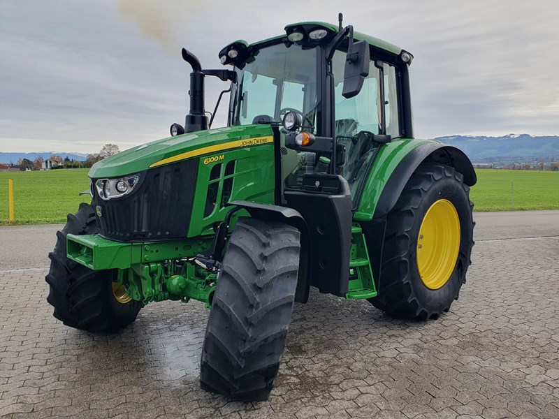 Traktor John Deere 6100M / Allrad / 40km/h
