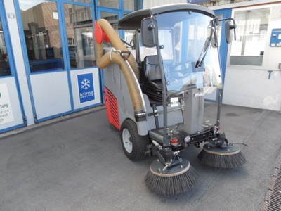 Hako Putzmaschine Wischmaschine Kehrmaschine