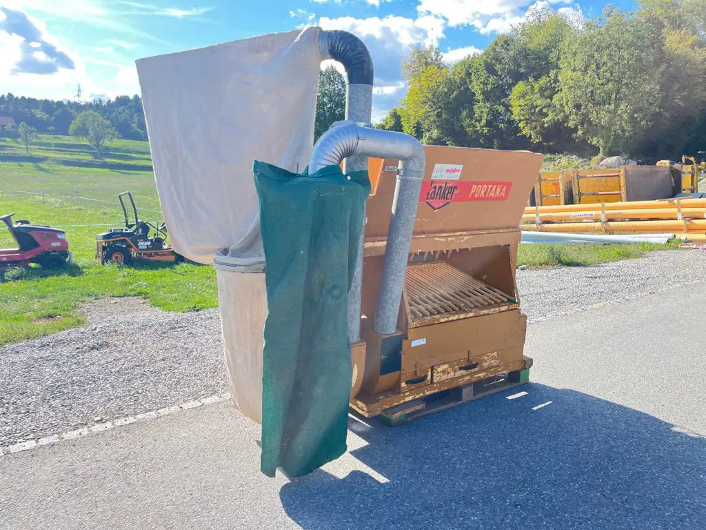 Lanker, Heurüstmaschine Holzzinken