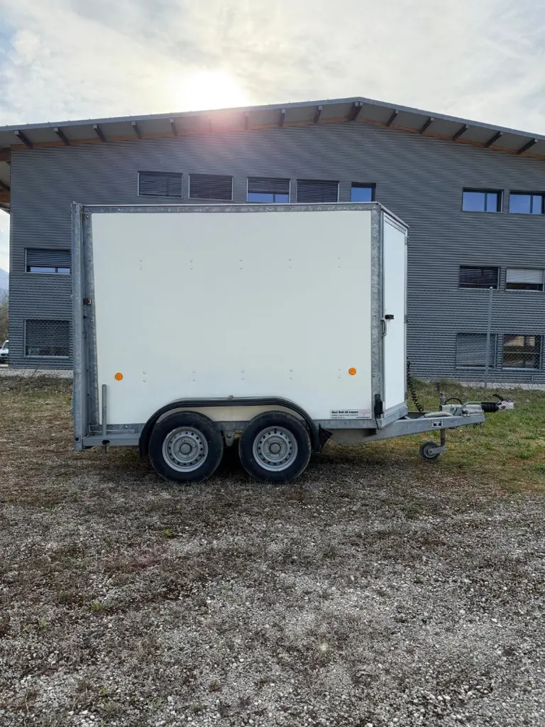 a74dec87-5a2c-477b-a198-e0ae60139134-IFOR Williams_Kofferanhänger_08.jpg