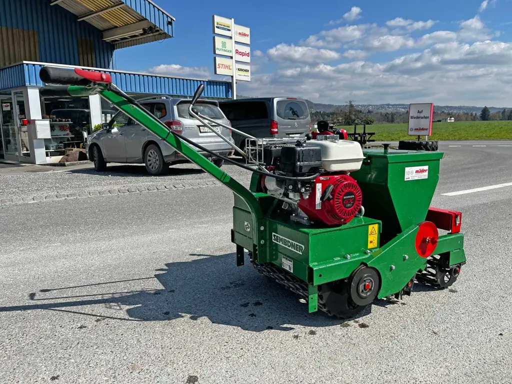 67ee2bae-a163-497e-9d62-c49089648865-27551-Sembdner-Rasensämaschine-RS-60N-(3).jpg