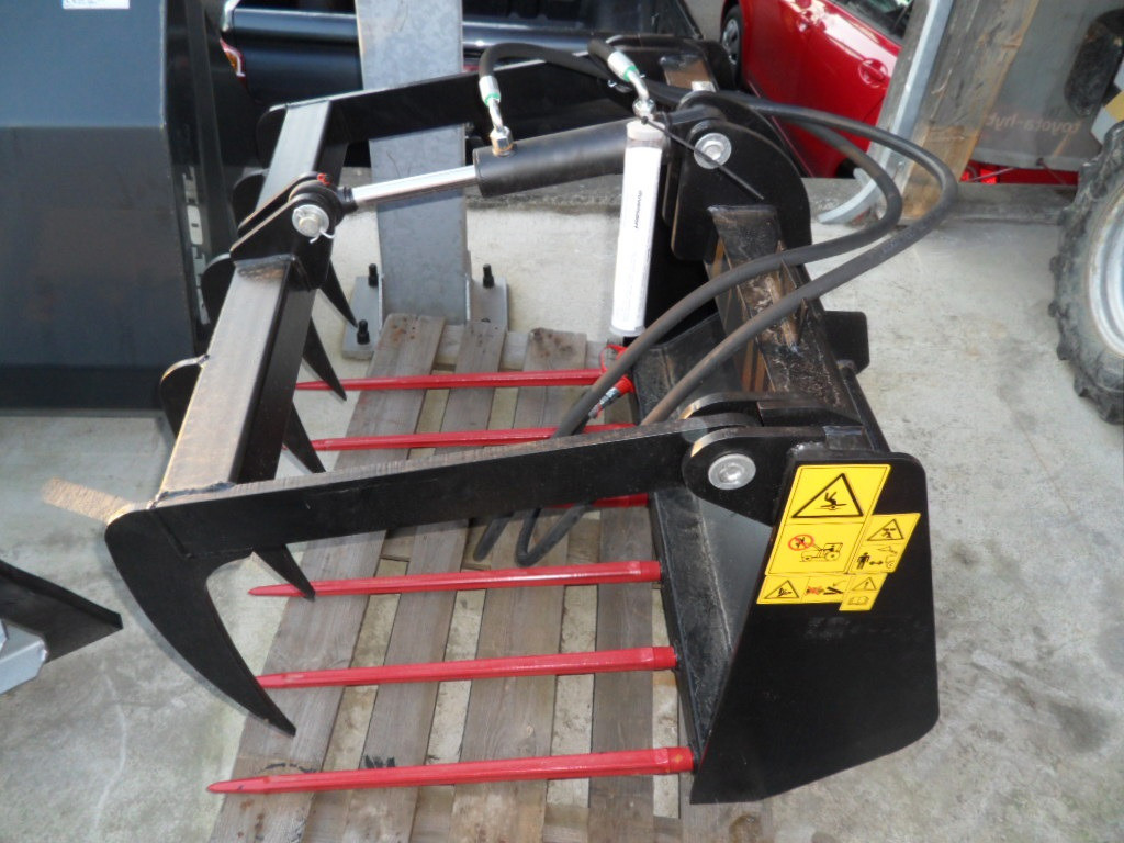 b42789e2-3fdb-45df-b105-122225cc8998-Düvelsdorf croco Weidemann 0.95 méc (4).jpg