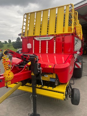 Ladewagen Pöttinger 3240DB Master