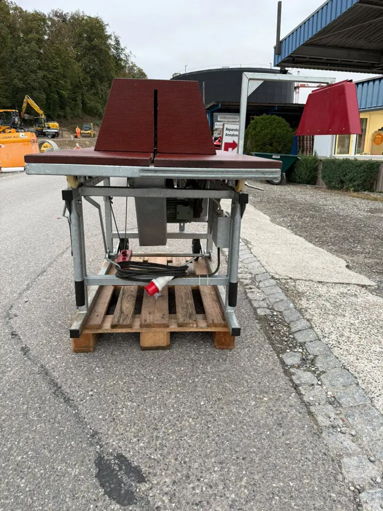 3b23c7fe-99ae-497e-be88-447b1f49fa9e-37022 Götschmann Brennholzfräse Tischfräse (5).jpg