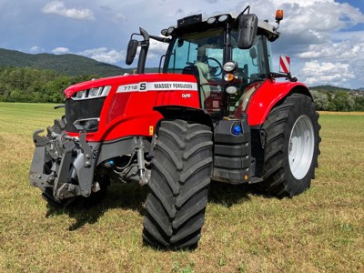 Massey Ferguson 7718S