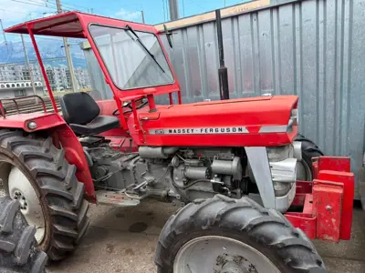 Traktor MASSEY FERGUSON 148 4X4