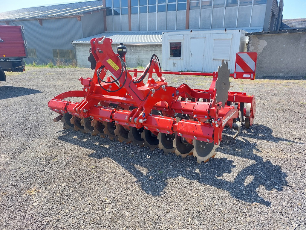 6a1024bd-0480-4373-99fd-a859757d264c-Horsch Joker 3CT 1 (2).jpg