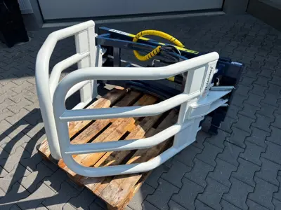 Frontlader Rundballenzange Jg.2026 FK Maschinery UBG