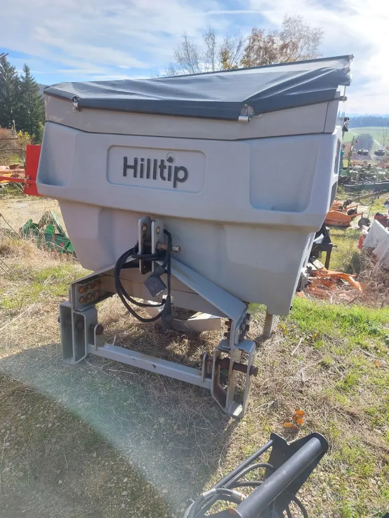 7c51bb5e-4c86-4a39-b590-d0fffa334a47-Hilltip Top (7).jpg