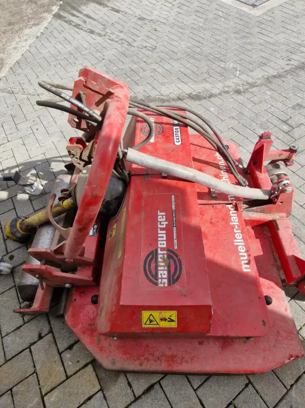 d968676a-8964-4d80-b0e3-ceb93ac96af0-Occasion Mulcher Sauerburger 2.jpg