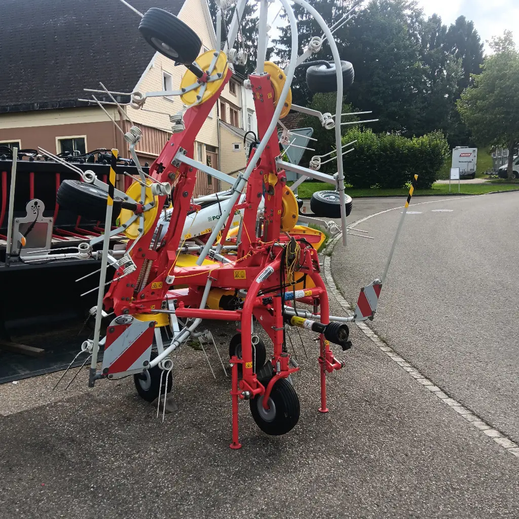 Pöttinger Kreiselheuer Alpinhit 6.6 N DEMO