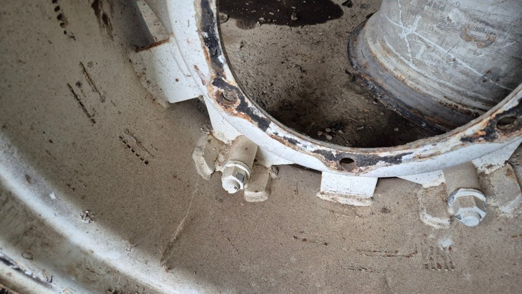 6eff871e-9d54-4ca2-95bc-5cd18d2163ad-