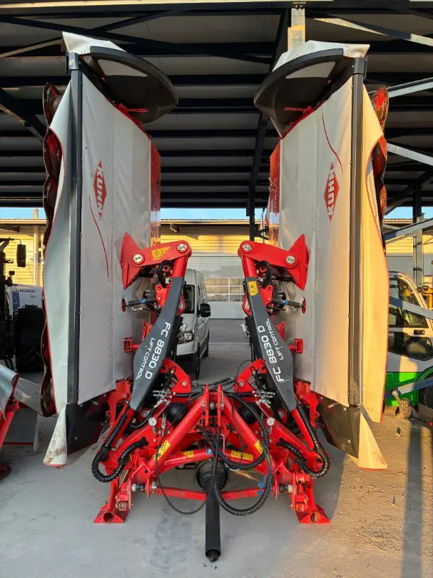 e2e09cd3-1839-4d0e-9709-3dd814dce9a8-Kuhn FC 8830.jpg