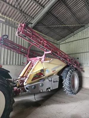 Pompe à traiter Hardi Commander 3200l / 27m