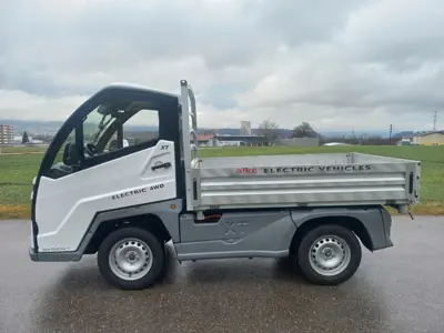 Alké XT420E Elektrofahrzeug 4x4 , Allrad mit Differentialsperre , Dreiseitenkipper NL 840 kg , Anhängerkupplung AHK , Federung , evtl mit Schneepflug 1,8m , neue Batterien