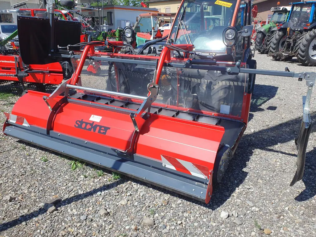 MountainMax Bandschwader 275 mit Hydraulikaggregat