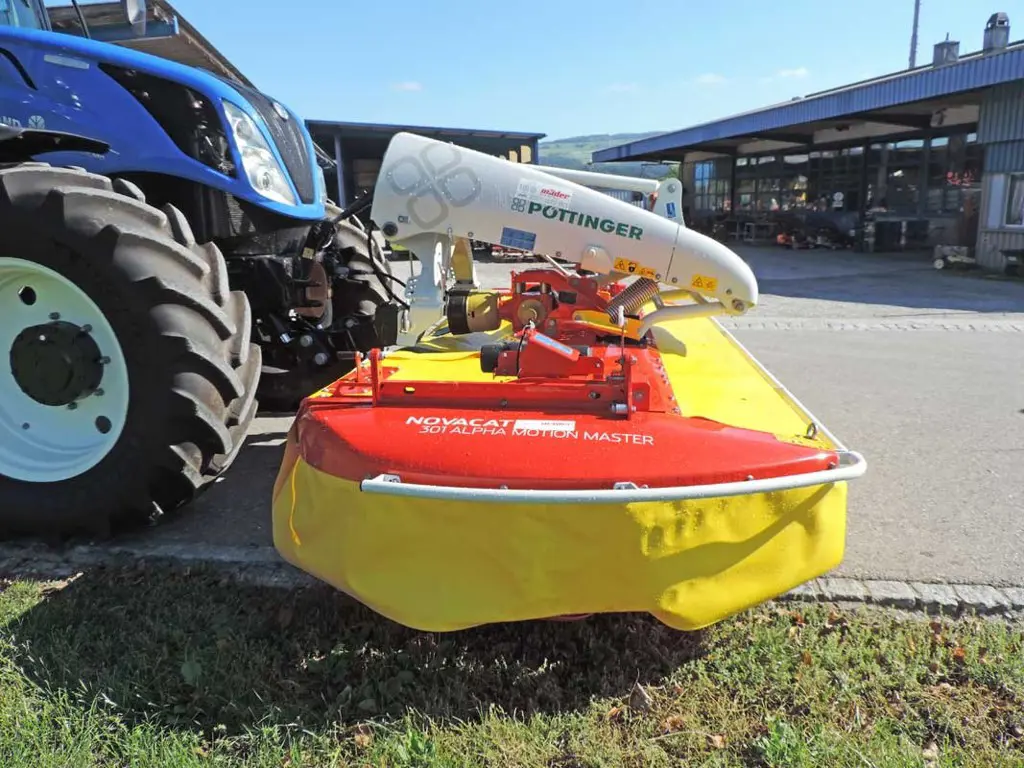 19dd53f8-07f7-4c3e-96ba-1f4cf1cc37da-32634-Pöttinger-Novacat-301-Alpha-Motion-Master-(3).jpg