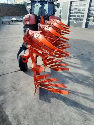 Kuhn Vari-Master 123 – Vari-Breitpflug 4-scharig