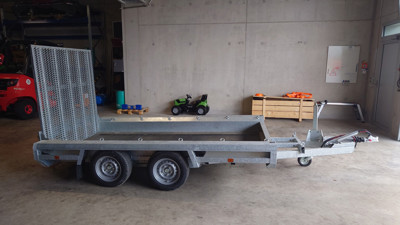 Hulco Baumaschinentransporter