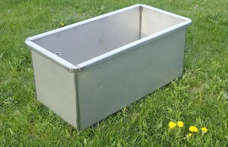 Tränketrog Chromstahl 1.5 Meter / 290 Liter