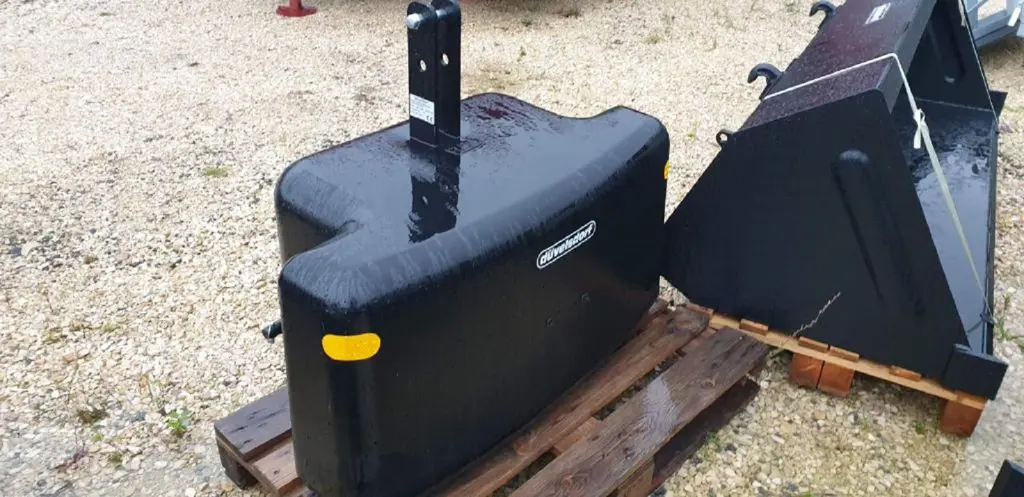 51c9ffd6-9bf4-4162-b07a-55ea6643bbde-Düvelsdorf contre-poids 450 (2).jpg