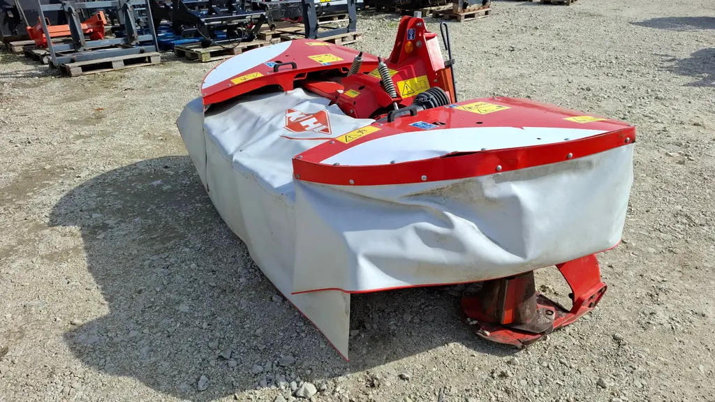 Faucheuse à disques frontale Kuhn