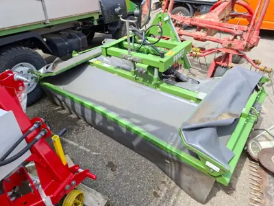 Frontmähwerk Fendt Slicer 260FPS ( Fella SM260 FP)