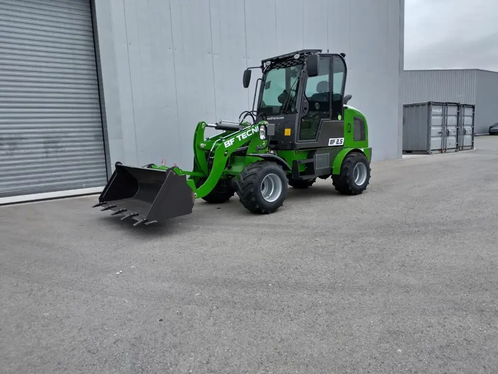 Radlader BF 2.5 Farmy – 800 kg