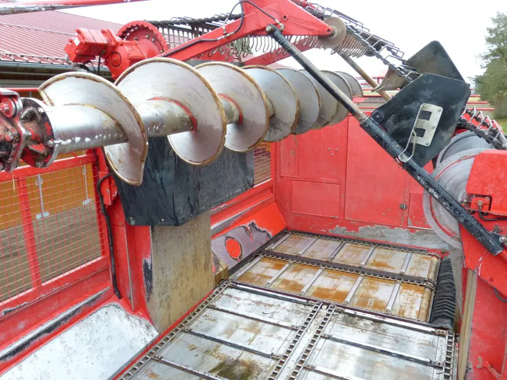 b342b99b-aad9-40ed-bbaf-edc9fc777200-Holmer T4-30 Pfister (13).jpg