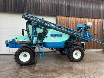 Selbstfahrspritze Berthoud Boxer 1800