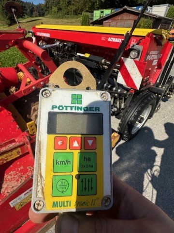 00fff80b-6ade-400f-8293-cc6604b35fc0-28535 Pöttinger Sämaschine Kombiant bLion 300 (5).jpg