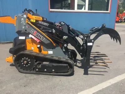 Hoflader Giant GS950T
