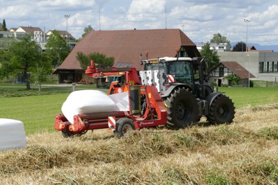 Quaderballenwickler Kverneland UN 76/55