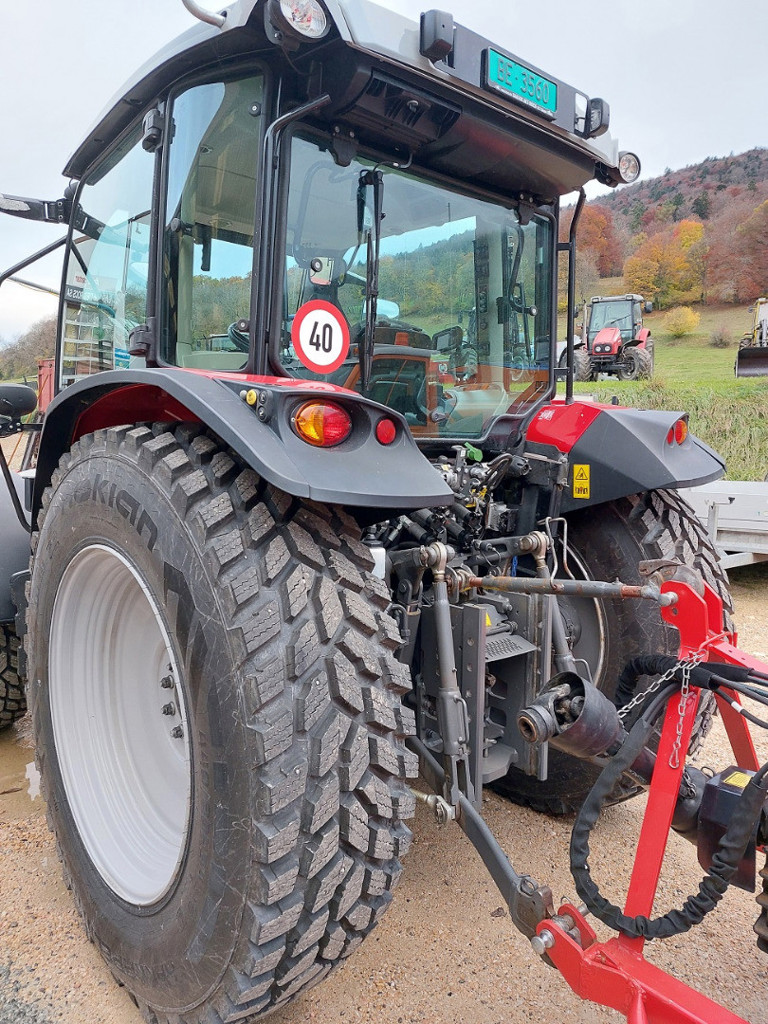 9f56b6ad-9c1e-4b20-952e-276d7b6f8891-MF Top (11).jpg