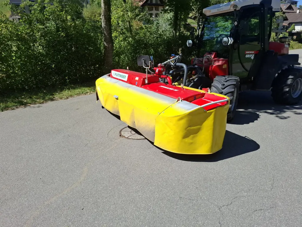 Mähwerk Pöttinger Nova Alpin 301 B
