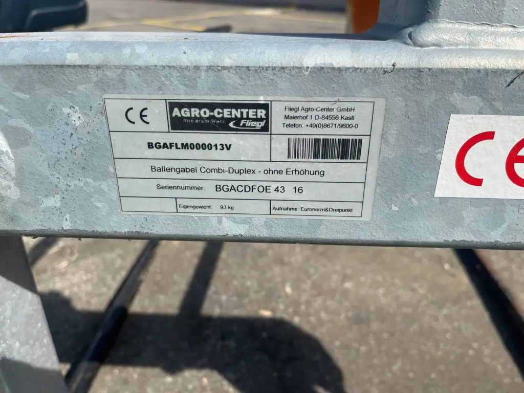 20492acd-455d-4a18-8940-cf09171b065b-Fliegl Ballengabel 4.jpg