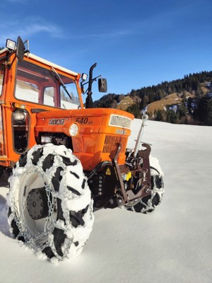 Fronthydraulik Lesnik 800 kg bis 3500 kg