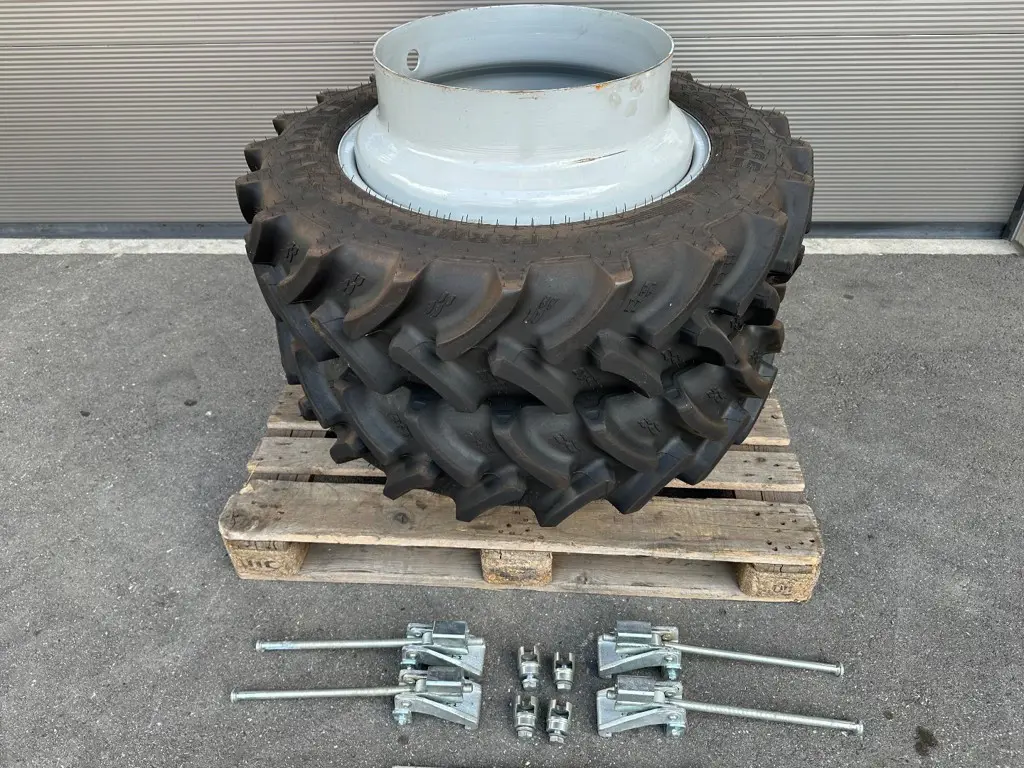 Doppelräder 9.5 R24
