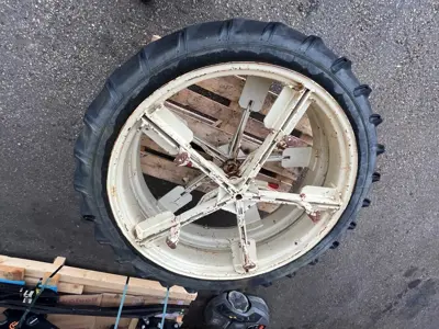 Doppelrad 8.3R x 42