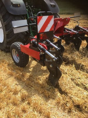 Tiefenlockerer/Sous-souleuse/Décompacteur. 3m, 6-Schar, hydro-pneumatisch gesichert - Sonderpreis fü