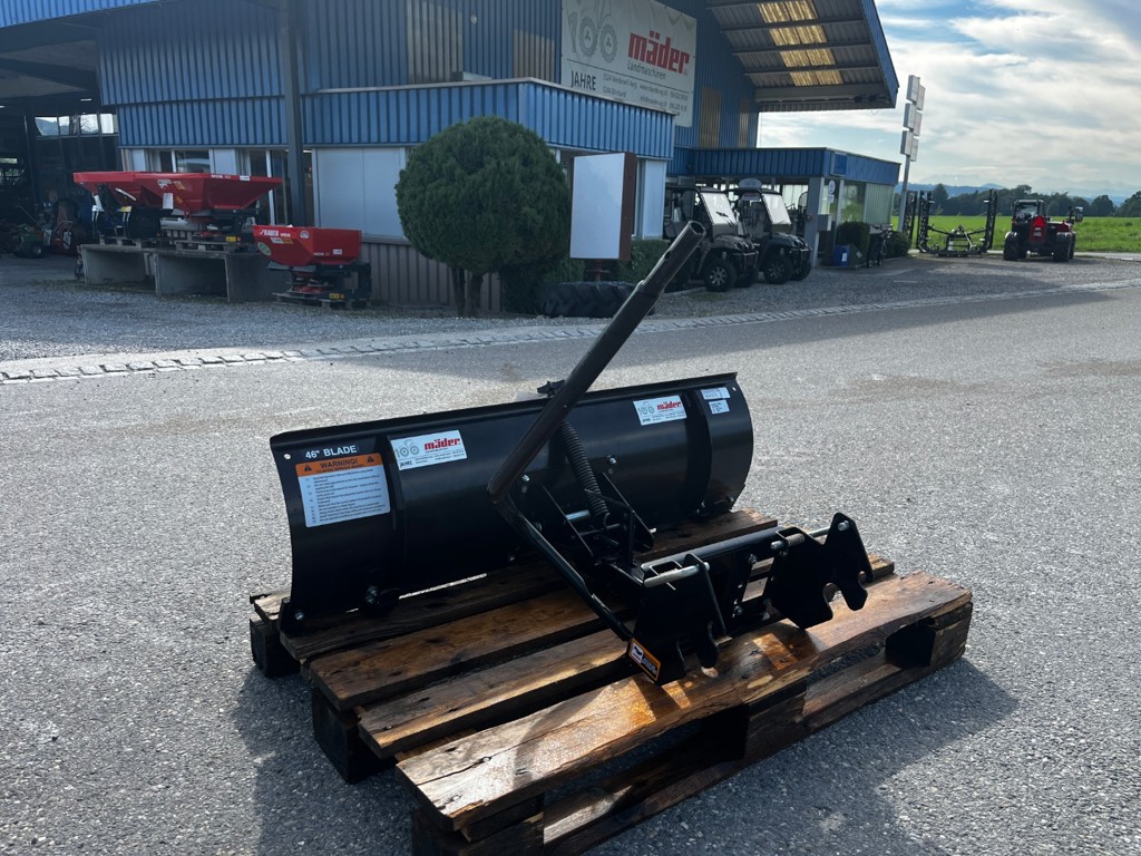 6314410e-d675-4c18-9474-e4742be47f25-35595 Cub Cader Schneeplfug leer 117 cm (2).jpg