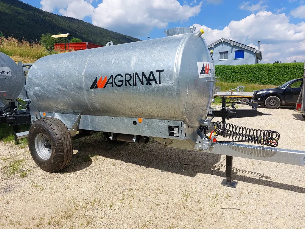 Tonneau à eau 4'100 litres freins à air