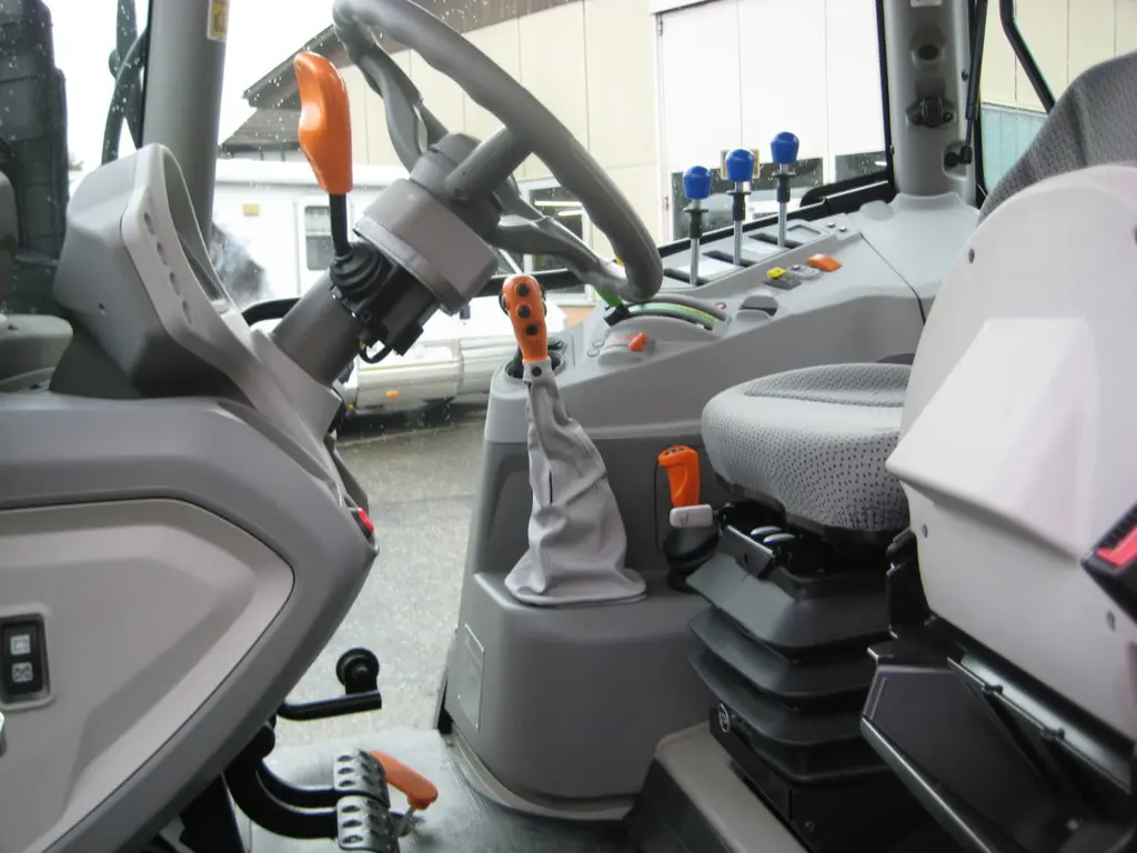 c098822d-30fc-498a-bb17-95dc1f61be43-DF 5105 Keyline Plus (7).jpg