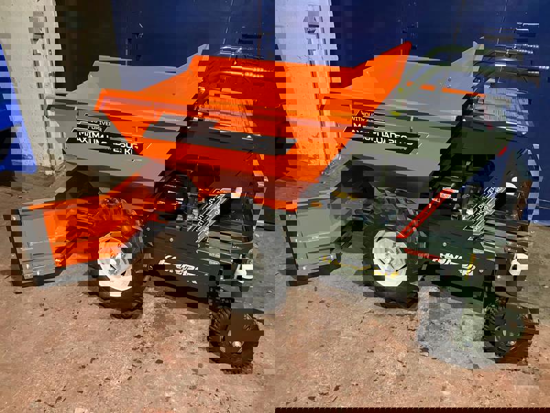 222a636c-b9bb-4393-bbb0-81ee39e9e1a7-Dumper 4x2 11.jpg