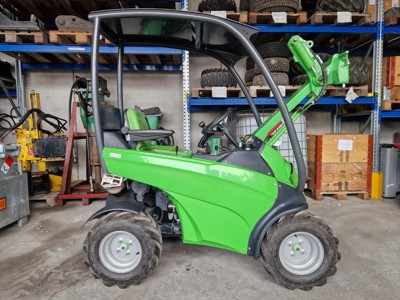 Avant 225 - Kleinlader knickgelenkt