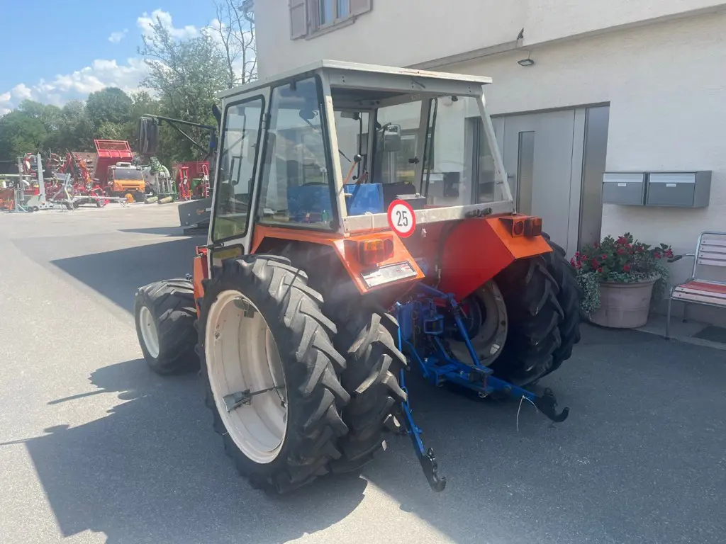 dc319cd2-4539-444d-a818-162c08b45f59-Bucher Polytrac 3.jpg
